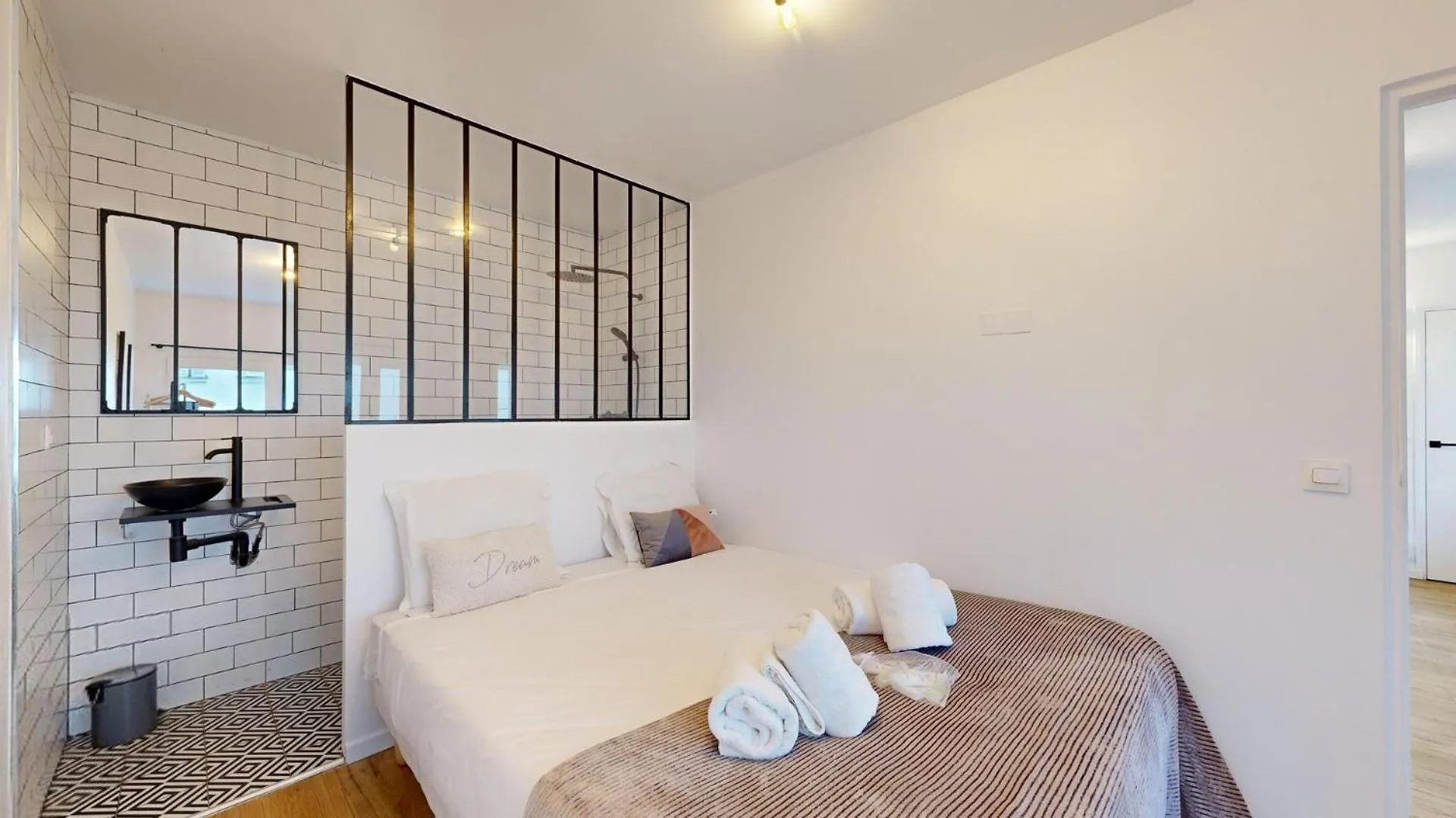 199 Suite Monopoly - Superb Apartment In Paris 0*,  France